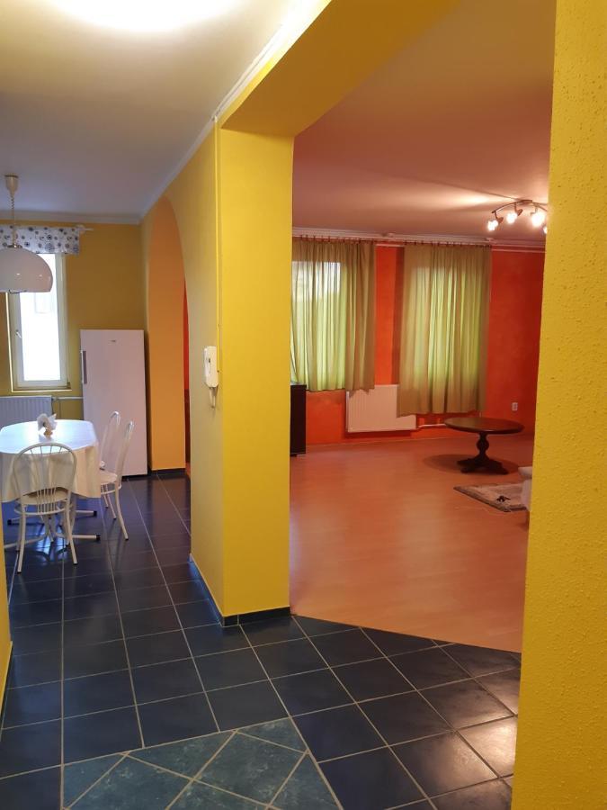 Gábor Pál 1 Apartman 1 szoba Aparthotel Dunafoldvar Exterior foto