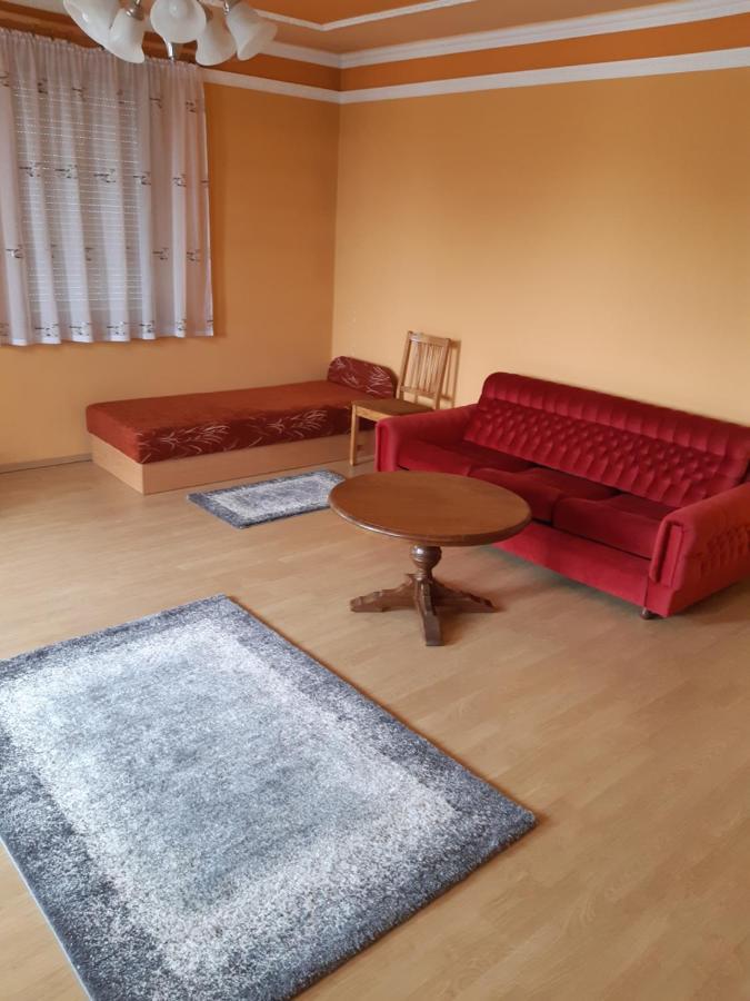 Gábor Pál 1 Apartman 1 szoba Dunafoldvar Exterior foto